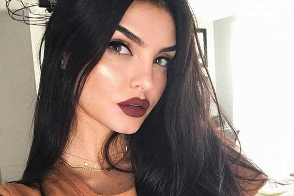 Kylie Jenner é acusada de sexualizar as mulheres com sua nova linha de blushes-0